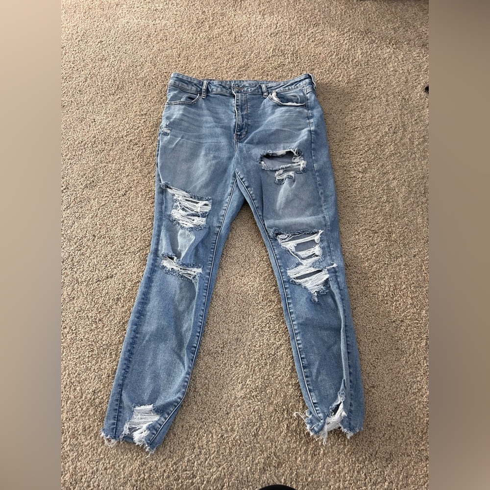 American Eagle Outfitters Light Blue Denim Ripped Jeans